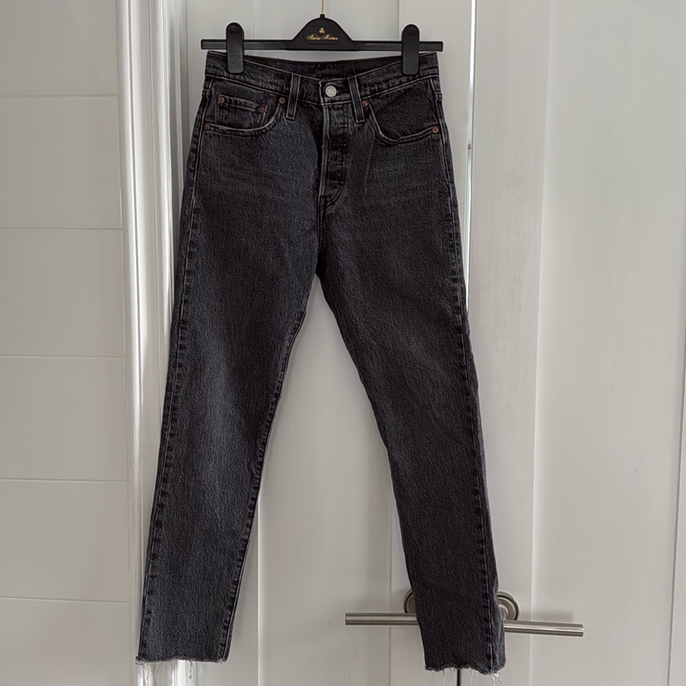 Levi’s 501, Size 25